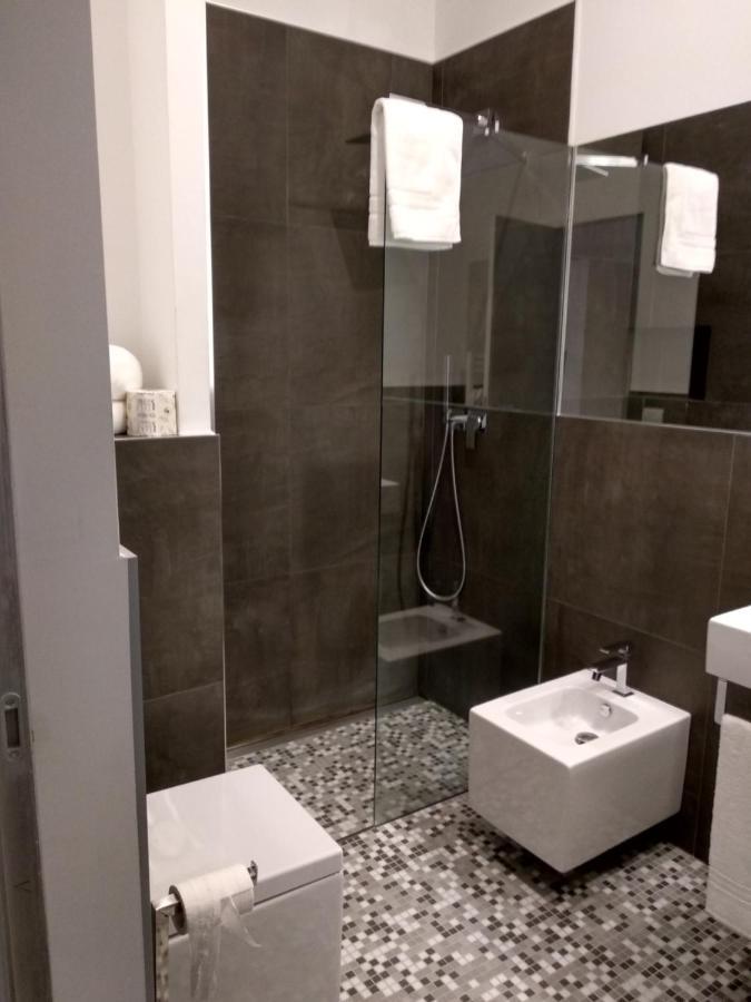 Dimora Mefite-Camere Con Bagno Privato E Self Check-In Matera Eksteriør bilde
