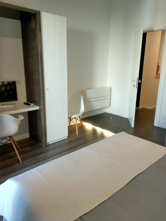 Dimora Mefite-Camere Con Bagno Privato E Self Check-In Matera Eksteriør bilde