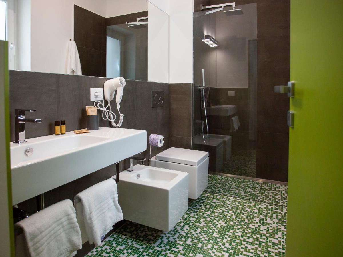 Dimora Mefite-Camere Con Bagno Privato E Self Check-In Matera Eksteriør bilde